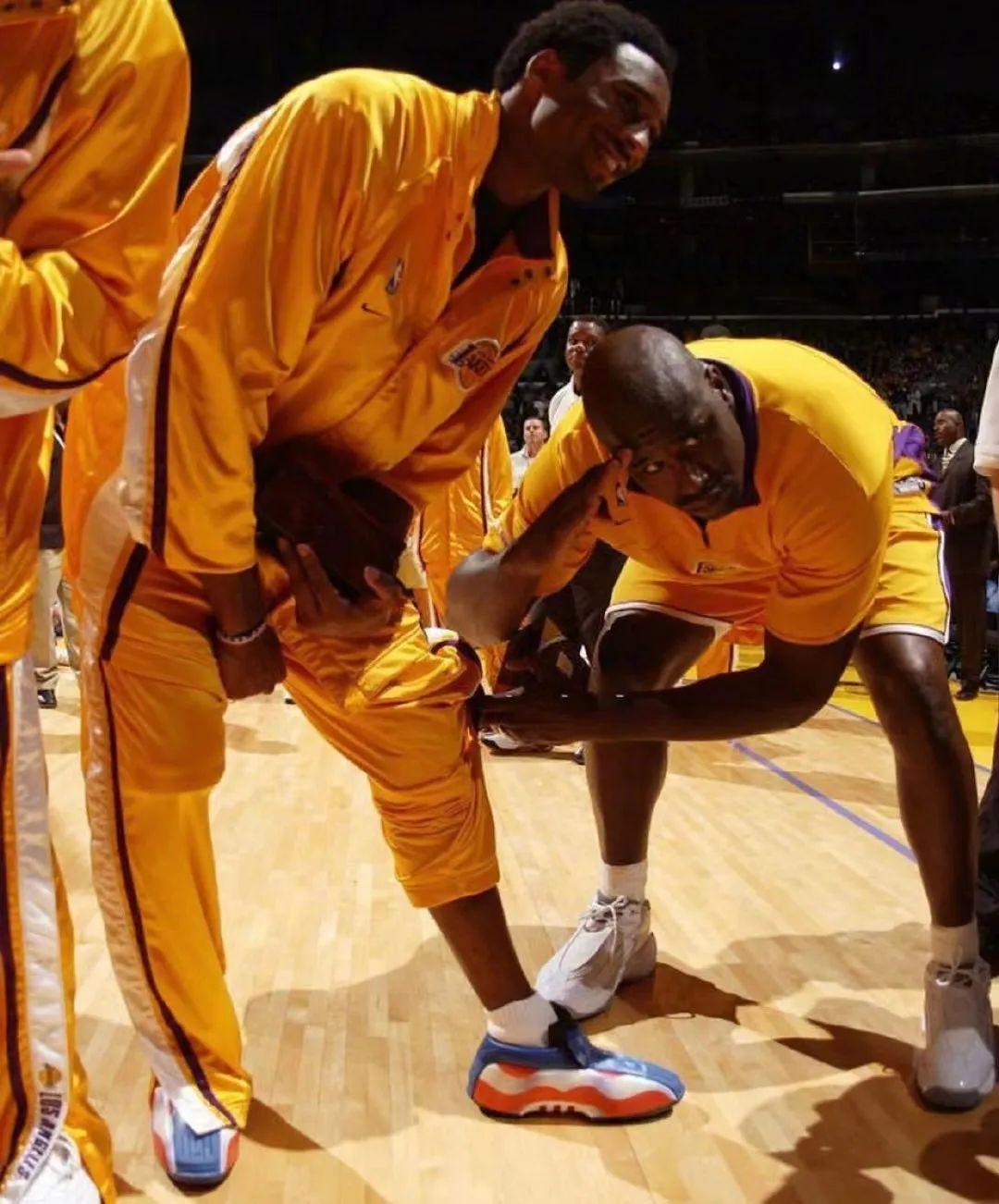 科比上脚过的球鞋（为何拒绝上脚第三代个人签名鞋？科比阿迪达斯时期球鞋全盘点）