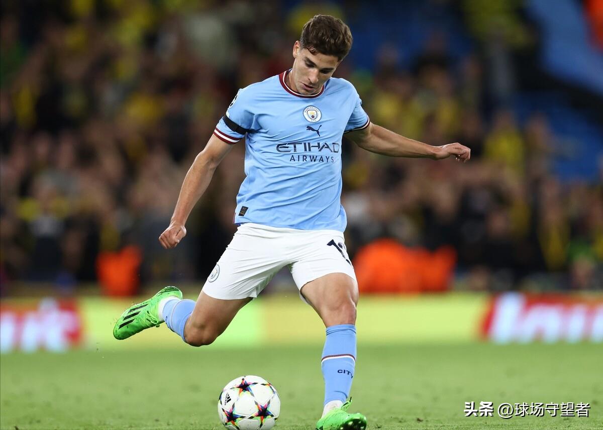 英超第十六轮前瞻曼城vs狼队（曼城3-0狼队评析：格拉利什8.6分表现抢眼，阿坎吉稳如孔帕尼）