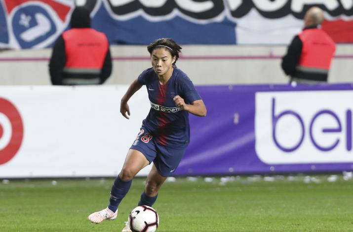 王霜带领女足走向巅峰（&quot;中国女梅西&quot;王霜：梅开二度击败韩国队，带领中国女足冲进奥运）