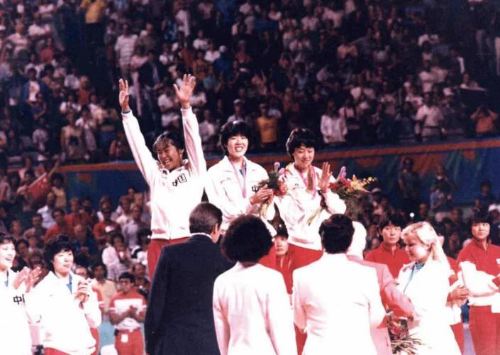 2004年女排教练（陈忠和：伤痛中走出来的女排金牌教练，再婚生活也有泪）