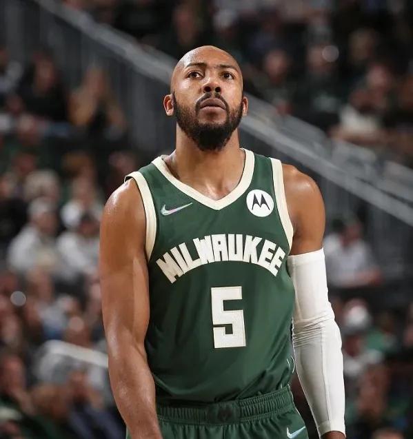 明天NBA雄鹿有望大胜绿军(抢七大战!按照互相各赢一场的剧本,提前预测一波雄鹿险胜绿军)