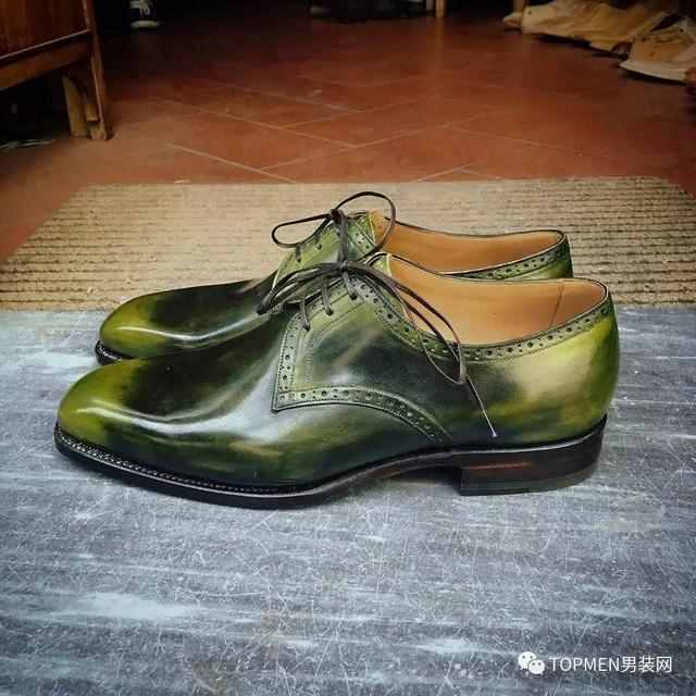 皮鞋网上买什么牌子好（男皮鞋买什么牌子好）
