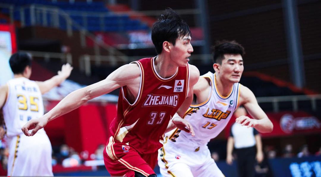 cba和ncaa哪个好(CBA比NCAA强?易建联这个无助的背影,是中国篮球永远的痛)