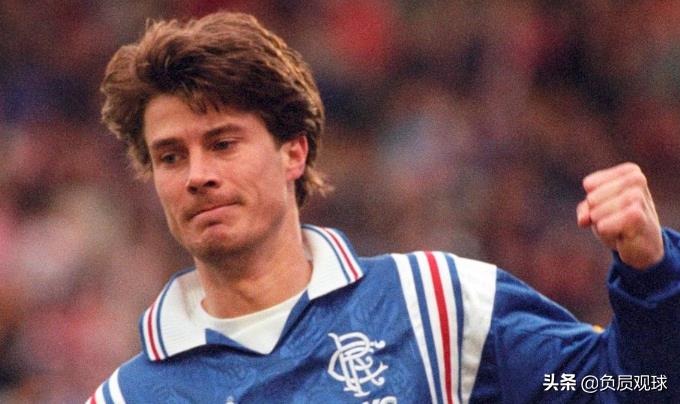 世界杯球员几岁退休(盘点:5位早早退役的世界级球星,法国射手曾创造世界杯进球纪录)