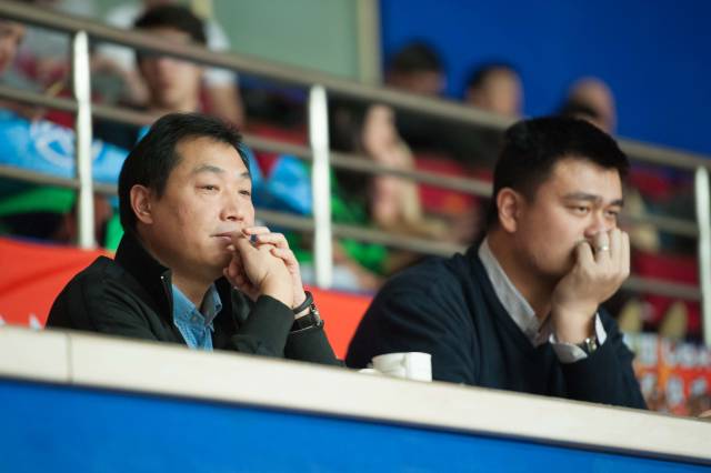 pptv篮球解说王（重磅！姚明助阵传奇回归 王燕宁短暂停结束了）