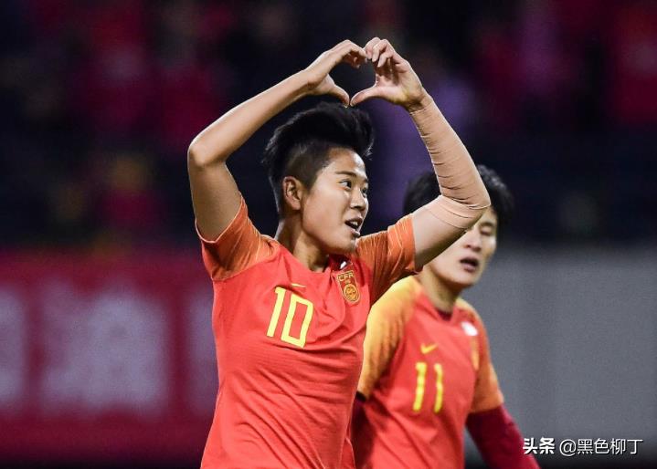 女足世界杯首粒进球（中国女足世界杯首球！李影复制男足巨星神作，之后遇门线悬案）