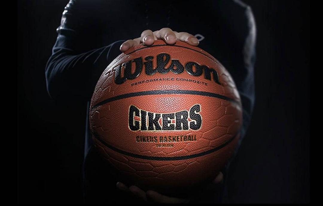 斯伯丁篮球83系列(两次成为nba官方用球,威尔胜到底什么来头?乔丹罗斯代言过它)