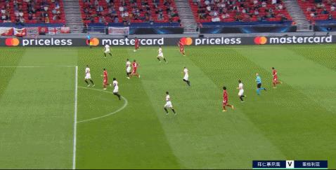 2013欧洲超级杯决赛（跨赛季23连胜，欧洲超级杯拜仁力克塞维利亚加冕四冠王！10月1日大黄蜂会搅了南大王的五冠王庆典吗？）