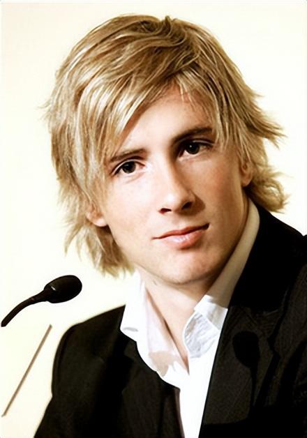 世界足坛十大美男（明明可以靠脸吃饭-盘点世界足坛十大美男）