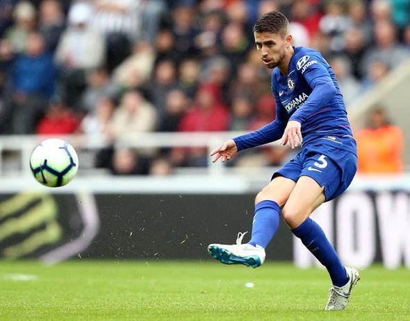 萨里英超冠军（30年前执教第8级 熬到60岁夺得欧联杯 最励志教练-萨里！）