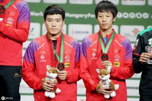 世界杯伊藤被小孙怎样击败的视频(港乒赛:王艺迪千里单骑夺魁 林高远过关斩将破日)-华海博客