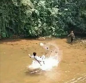 一个人练足球尴尬吗（关于国内屡次出现所谓的足球少年而引发的一些思考）-华海博客