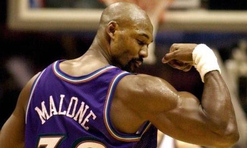 球员总有暮年时(岁月的痕迹!盘点NBA五大高龄全明星:英雄迟暮还是梦回巅峰?)