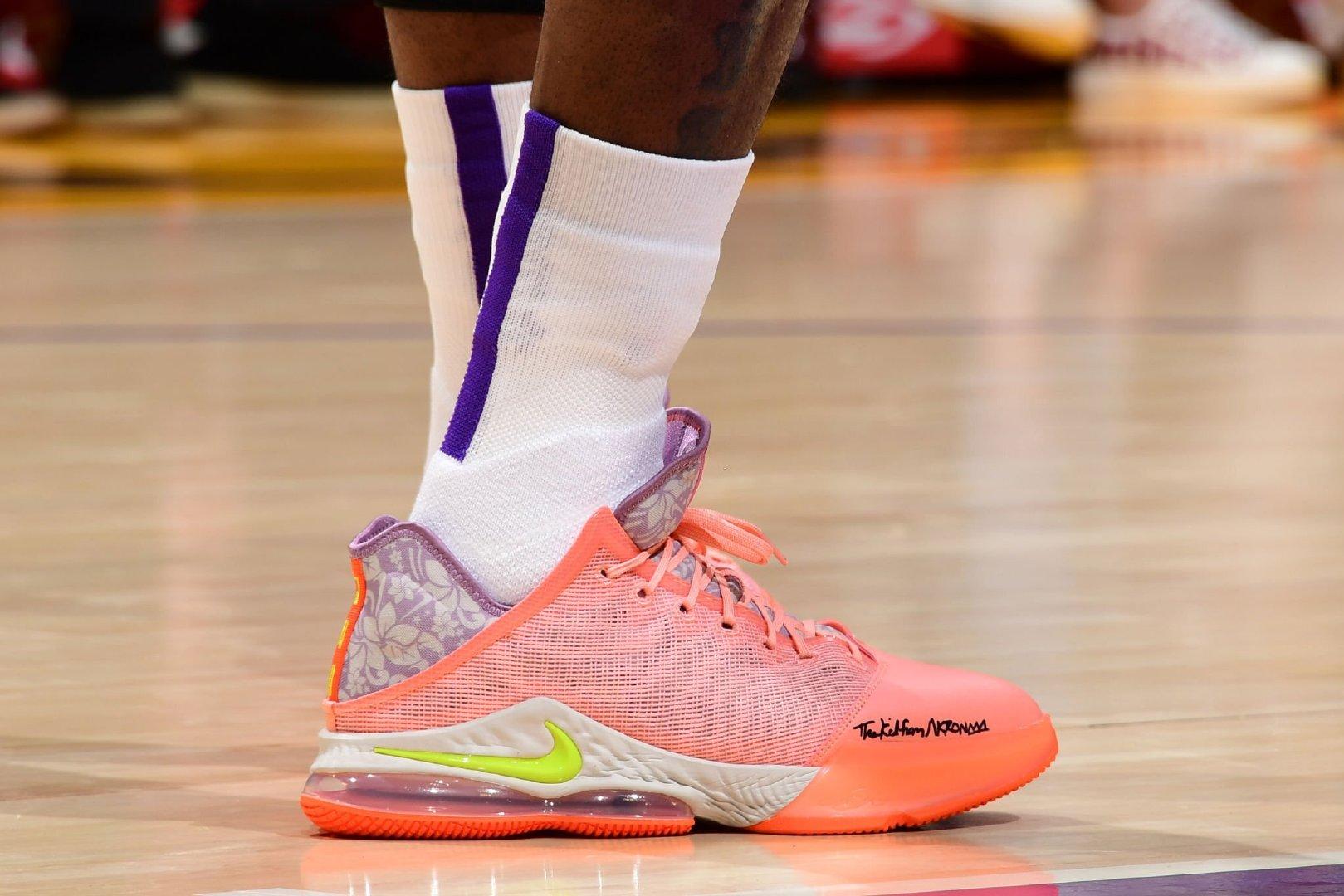 耐克篮球鞋都有哪些明星款(莫兰特、维金斯NBA明星球员季后赛穿了哪些Nike乔丹篮球鞋?)