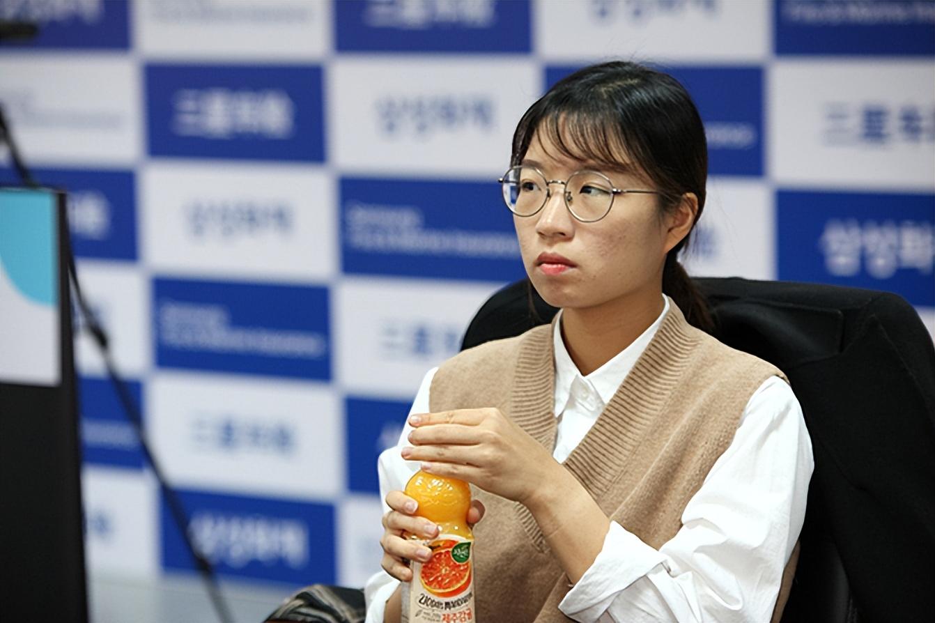 2019韩国三星围棋世界杯(三星杯16强战上半区战罢,中国两世冠尽墨韩国四人全胜)