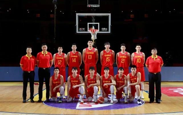 中国男篮vs希腊男篮直播平台(正在直播男篮奥运赛:中国队vs希腊队)