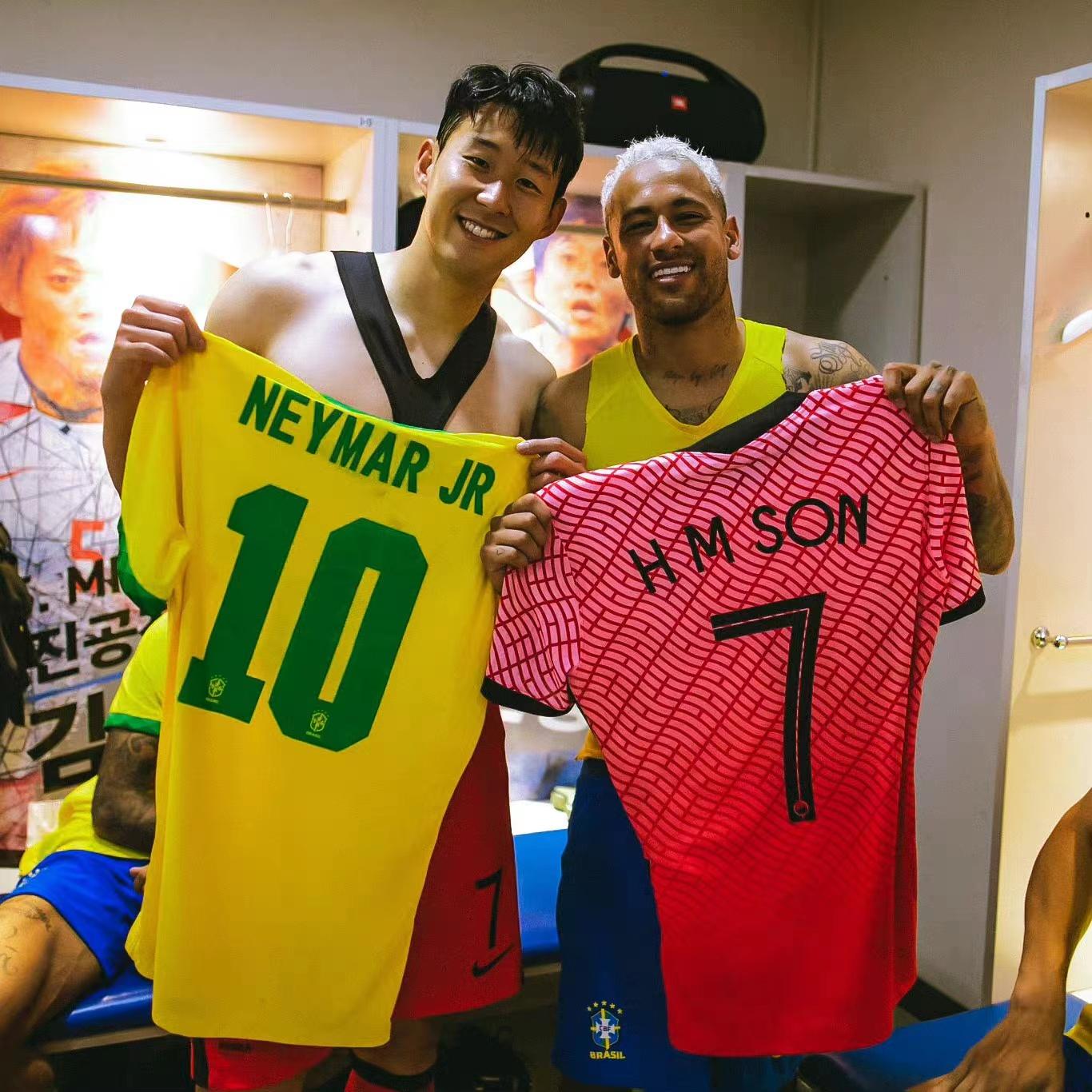 韩国世界杯足球场（巴西5：1韩国，桑巴舞步晃晕太极虎！差距巨大，英超金靴带不动）