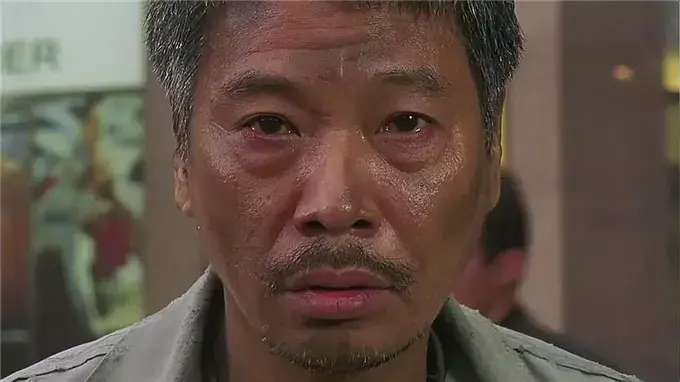 足球比赛都是在演戏吗（《少林足球》幕后：赵薇被骂，内地禁映，周星驰和投资人打官司）