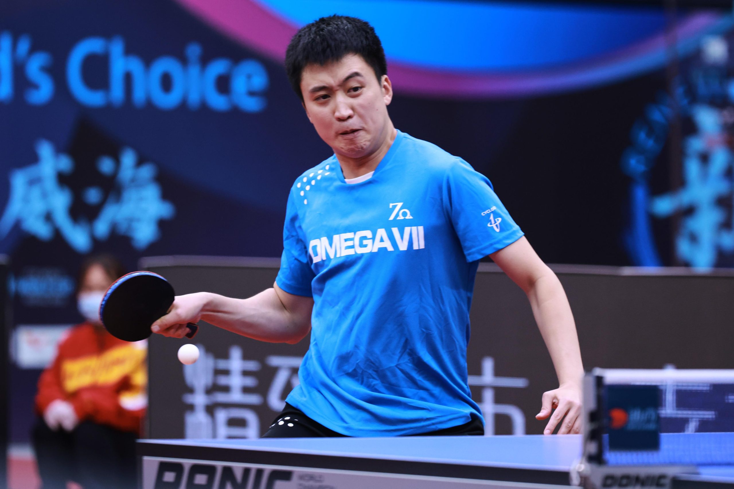 女乒世界杯小组赛第二轮(男乒小组赛焦点战!黄镇廷4-2郑荣植,基本坐稳小组第一)