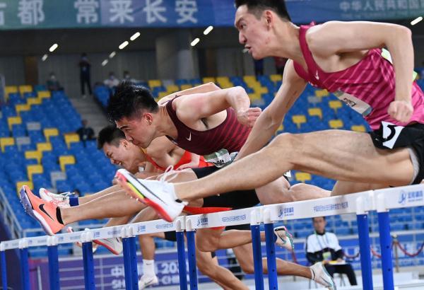 谢文骏追平刘翔全运会三连冠纪录（全运会｜姜还是老的辣！谢文骏全运三连冠追平刘翔纪录）