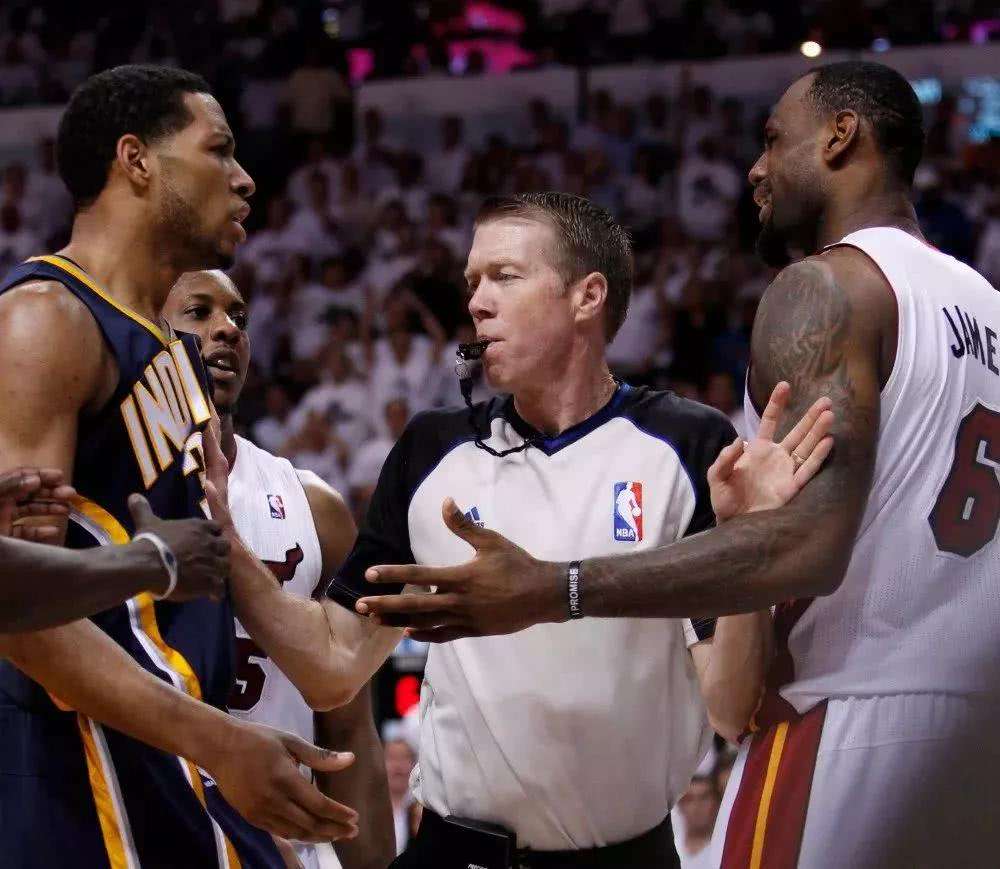 丹尼-格兰杰体测(新秀就与詹姆斯正面对抗,防守稳健射术精湛的丹尼格兰杰)