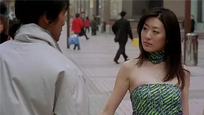 足球比赛都是在演戏吗（《少林足球》幕后：赵薇被骂，内地禁映，周星驰和投资人打官司）