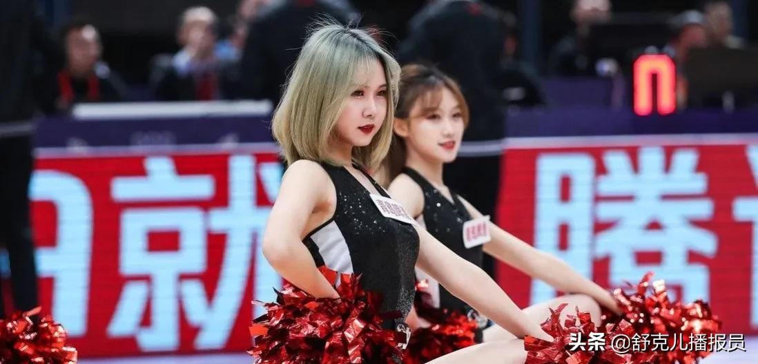 cba外国啦啦队（揭开真相，CBA拉拉队和NBA有什么区别？你更喜欢她们谁？）