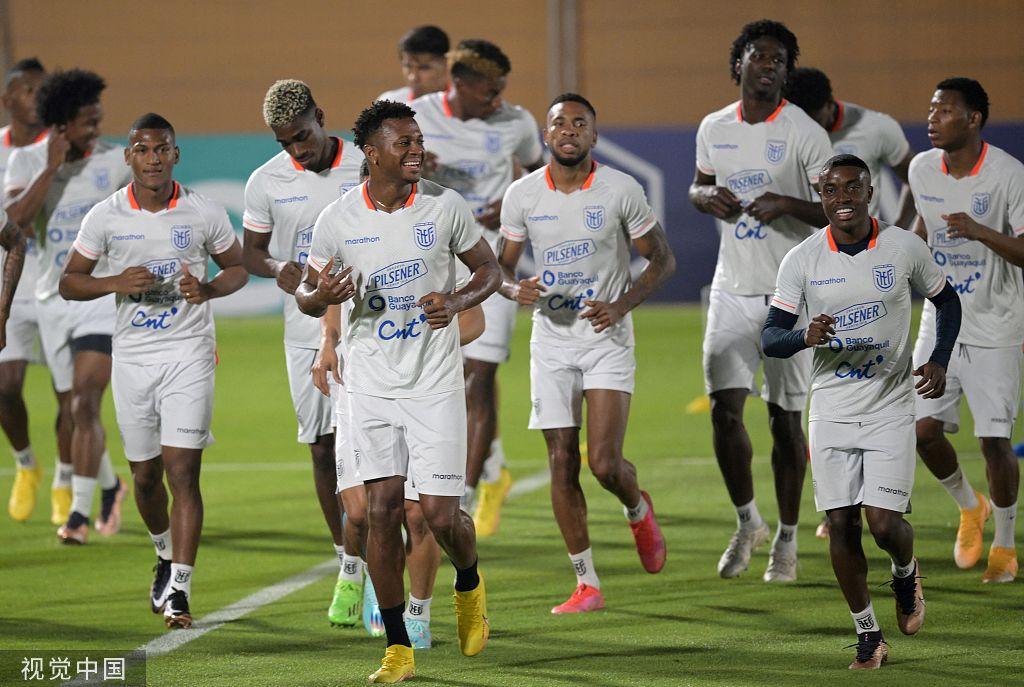 世界足球队伍排名(卡塔尔世界杯来了,32支队伍谁笑到最后?)