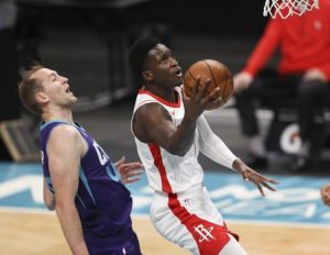 火箭直播24直播网(鲍尔24+7+10 海沃德19+6 奥拉迪波21+7+6 黄蜂击落火箭)-华海博客