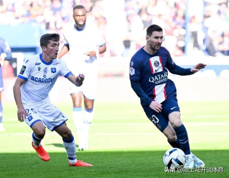 2018世界杯目前比分图（梅西精确制导+中柱，进球留给世界杯！大巴黎5-0，C罗喜笑颜开）