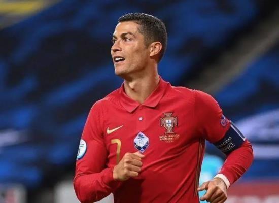 现在世界足球巨星排名前十名是谁（梅西第1+C罗第3，足坛百大巨星前十出炉，这个排名是否合理？）