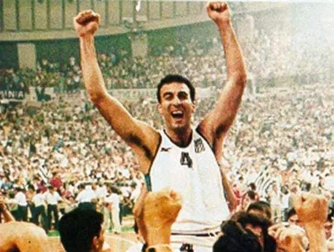 男篮世界杯各队得分记录(男篮世界杯十大纪录:一队冠军数比肩美国,中国靠姚明创一项纪录)