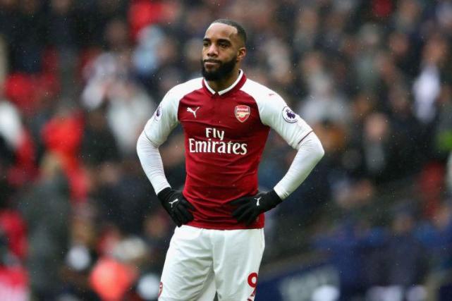 已和曼联有几次对话(曼联强强对话真不弱,穆帅数据打脸喷子!这选择尽显鸟叔眼光毒辣)