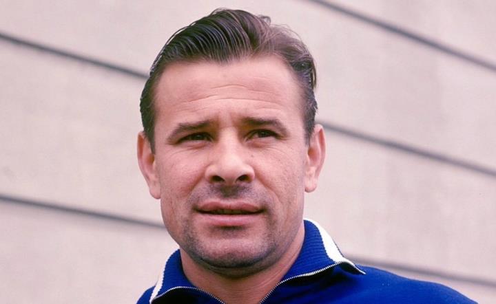 足球传奇守门员（现代足球史上最伟大的十位门将）