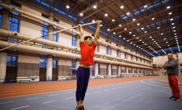 一切按计划进行着（“所有人都平安，一切按计划进行”，中国田径稳步备战奥运）