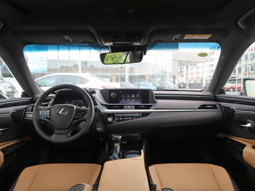 30万左右买什么车好（30万左右买什么车好suv）