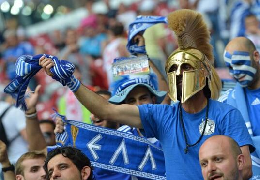 希腊进军南非世界杯（从欧洲冠军到三无球队 希腊神话这一次成了笑话）