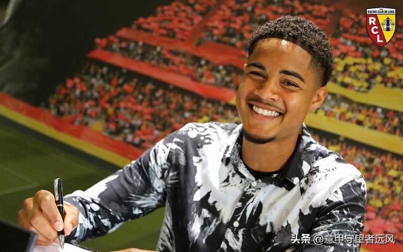 罗德兹足球俱乐部(曼联铁闸胞弟外租法乙中游队 司职中场~齐祖是新东家小老板)