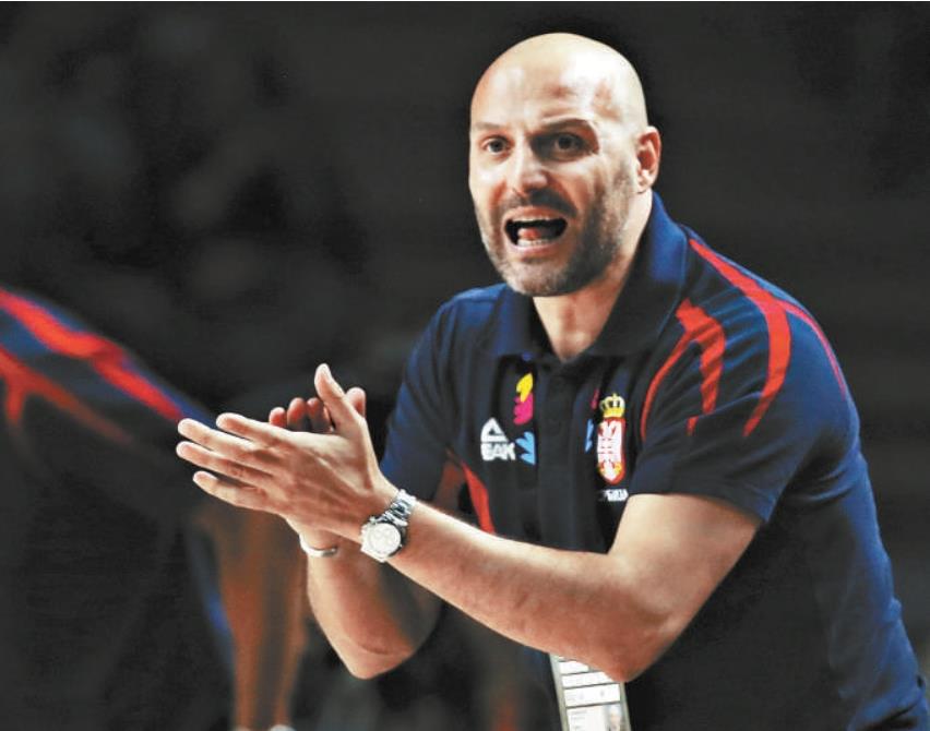 08年奥运会男篮主教练是谁（杜锋的国家队带的后卫多，那此前的世界大赛男篮都会带几个后卫？）