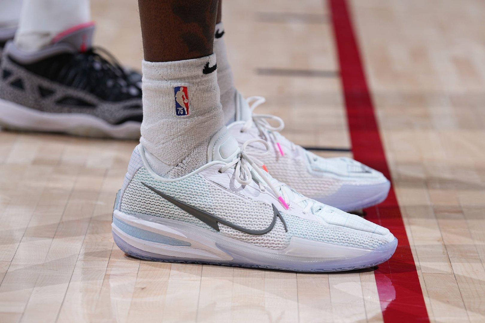 耐克篮球鞋都有哪些明星款(莫兰特、维金斯NBA明星球员季后赛穿了哪些Nike乔丹篮球鞋?)