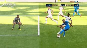 俄罗斯世界杯裁判中间站个外人(关于世界杯视频裁判那些事,这里有你想知道的一切信息!)