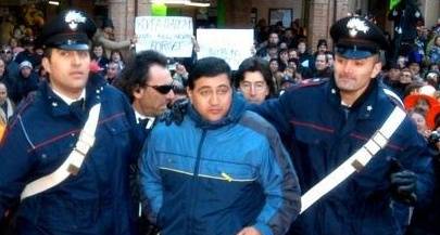 阿迪达斯02年世界杯球(史话世界杯:02年夏天,见证了神奇大罗与韩国争议)