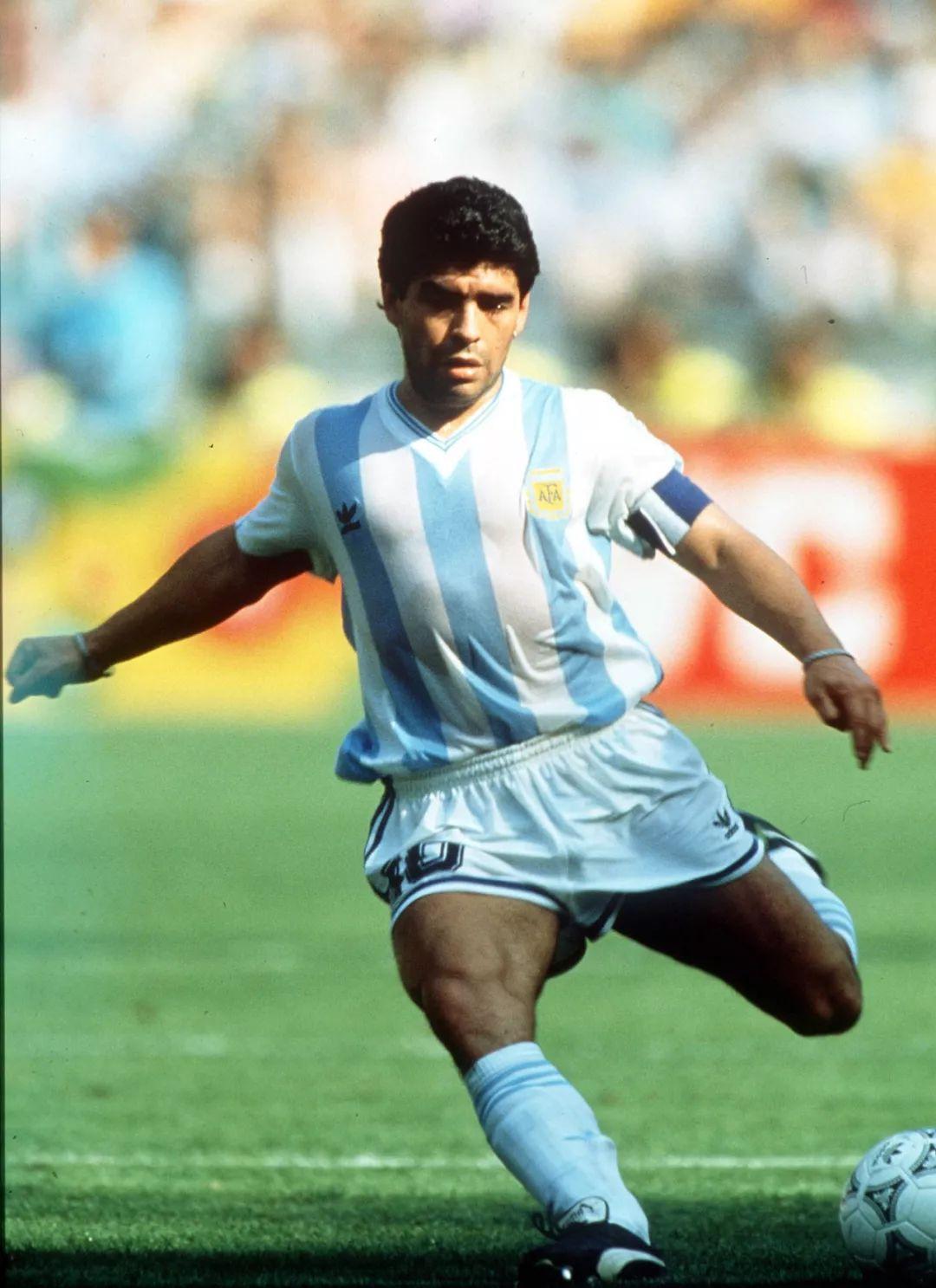 法国队1994世界杯球衣合影（世界杯经典球衣图鉴 哪一件是你的青春？）