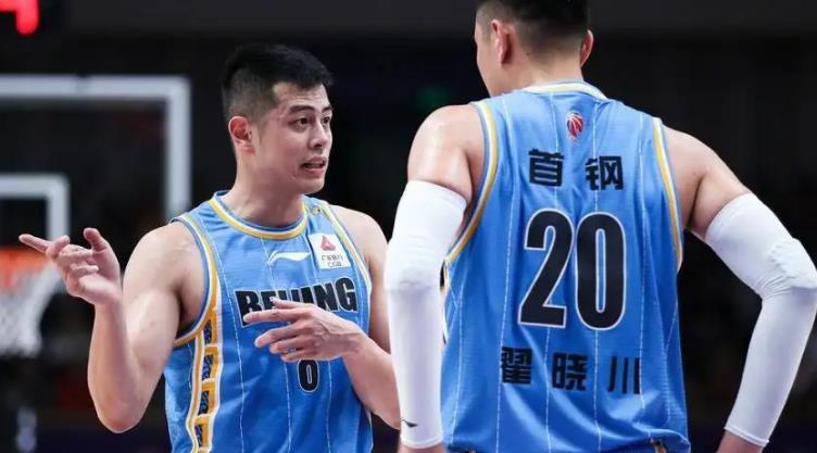 方硕北京球员(北京首钢下狠手!曝方硕被放弃,投奔马布里,加盟北控男篮)