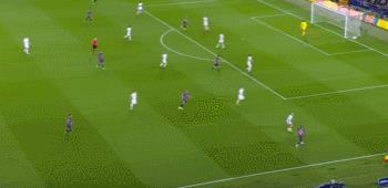 足球还有半个球吗（从西甲8场丢1球，到欧冠4场丢7球！巴萨的问题在哪里？）