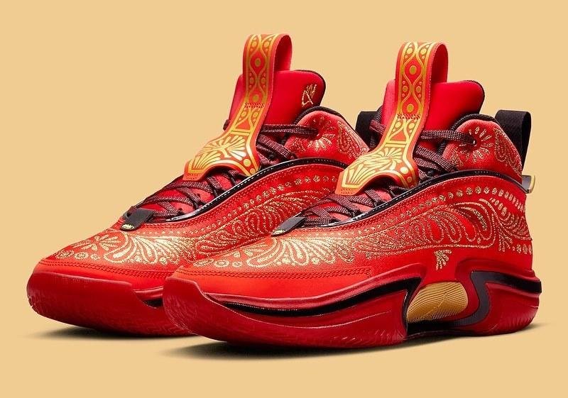 蓝白色篮球鞋（耐克新品！东契奇1代多配色曝光，Zion2新配色质感佳，AF1有惊喜）