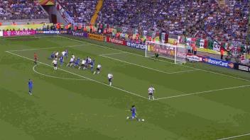 意大利队拿世界杯冠军(在丑闻阴云中神奇夺得世界杯冠军!那支意大利是多少人的青春?)