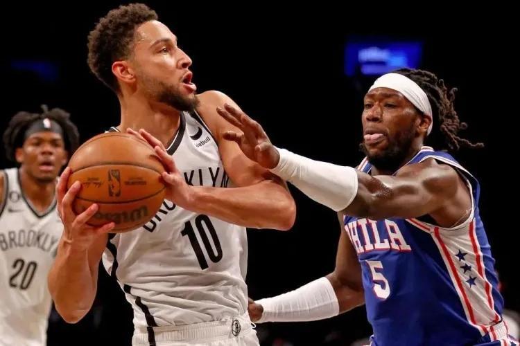 篮球帅哥的沦陷（糟糕表现被rapper嘲讽，本.西蒙斯在球场中彻底沉沦）