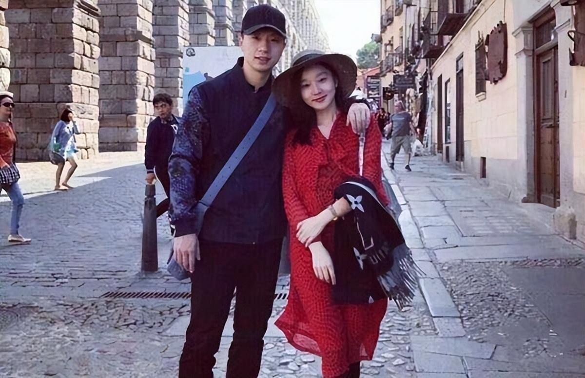 马龙目前一共获得多少金(26个世界冠军,加盟北京体育局20年,马龙级别年薪如何?)