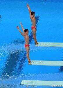 双人跳水是谁（跳水男子双人3米板夺冠，谢思埸和王宗源为梦之队再添一金）-华海博客